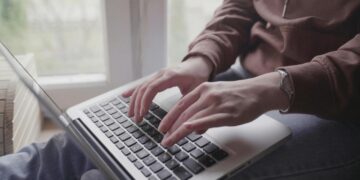 Mastering Investor Psychology: Conquer Biases